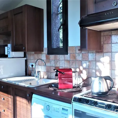 Chambres D'hotes Au Vieux Cypres Bed & Breakfast *