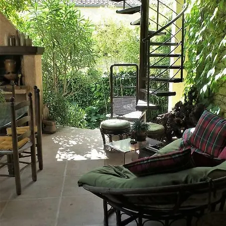 Bed & Breakfast Chambres D'hotes Au Vieux Cypres Laverune